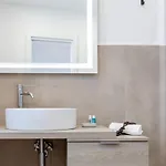 Salaqua 4*