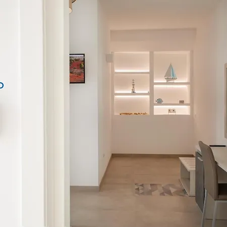 ベッド・アンド・ブレックファスト Salaqua 4*