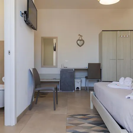 Salaqua 4*
